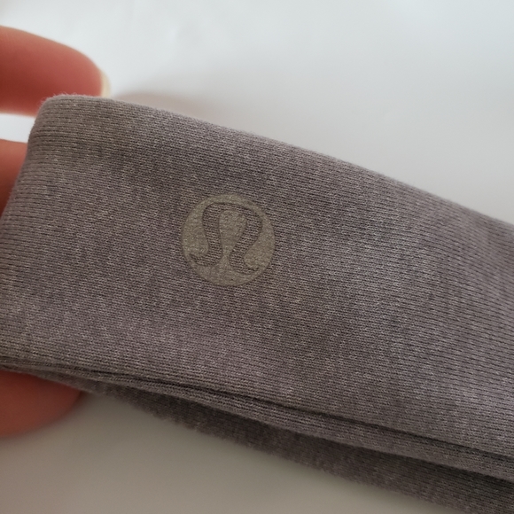 Lululemon Athletica Workout Yoga Headband Gray - Picture 3 of 3